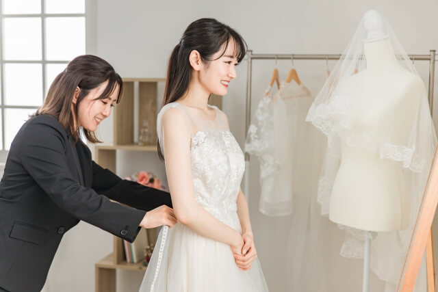 dress_fitting