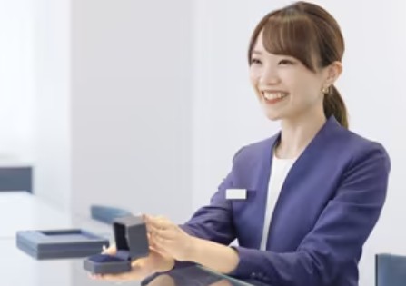 ダイヤモンドシライシの店頭
